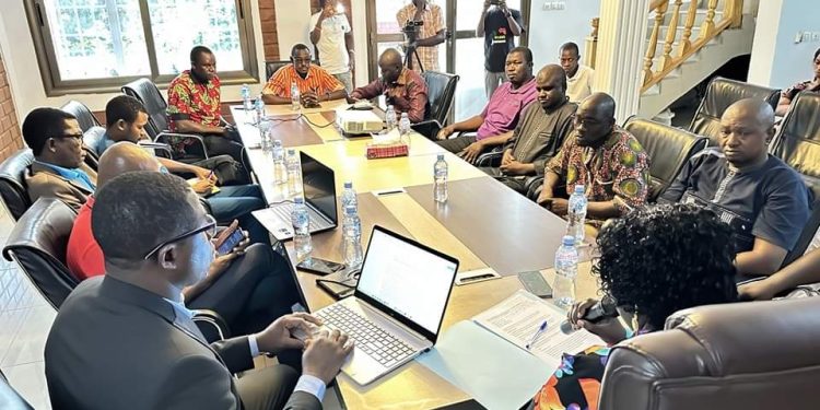 𝐑𝐄𝐕𝐎𝐋𝐔𝐓𝐈𝐎𝐍 𝐍𝐔𝐌𝐄𝐑𝐈𝐐𝐔𝐄 𝐃𝐀𝐍𝐒 𝐋𝐄𝐒 𝐈𝐄𝐒/𝐈𝐑𝐒/𝐂𝐃𝐈