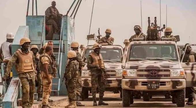 L’AFRIQUE EST DEBOUT.