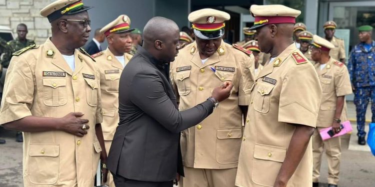 𝑨𝑮𝑬𝑵𝑫𝑨 : 𝑨𝑪𝑪𝑼𝑬𝑰𝑳 𝑬𝑻 𝑰𝑵𝑺𝑻𝑨𝑳𝑳𝑨𝑻𝑰𝑶𝑵 𝑫𝑬𝑺 𝑨𝑫𝑴𝑰𝑵𝑰𝑺𝑻𝑹𝑨𝑻𝑬𝑼𝑹𝑺 𝑻𝑬𝑹𝑹𝑰𝑻𝑶𝑹𝑰𝑨𝑼𝑿