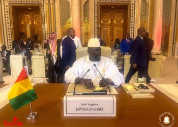 𝗢𝘂𝘃𝗲𝗿𝘁𝘂𝗿𝗲 𝗱𝘂 𝗦𝗼𝗺𝗺𝗲𝘁 𝗔𝗿𝗮𝗯𝗶𝗲 𝗦𝗮𝗼𝘂𝗱𝗶𝘁𝗲-𝗔𝗳𝗿𝗶𝗾𝘂𝗲 : 𝗣𝗮𝗿𝘁𝗶𝗰𝗶𝗽𝗮𝘁𝗶𝗼𝗻 𝗿𝗲𝗺𝗮𝗿𝗾𝘂𝗲𝗲 𝗱𝘂 𝗖𝗵𝗲𝗳 𝗱𝗲 𝗹’𝗘𝘁𝗮𝘁