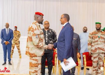 ๐๐๐ฅ๐๐ข๐ฌ ๐๐จ๐ก๐๐ฆ๐ฆ๐๐ ๐ : ๐๐ ๐ง๐จ๐ฎ๐ฏ๐๐๐ฎ๐ฑ ๐๐ฆ๐๐๐ฌ๐ฌ๐๐๐๐ฎ๐ซ๐ฌ ๐ฉ๐ซ๐๐ฌ๐๐ง๐ญ๐๐ง๐ญ ๐ฅ๐๐ฎ๐ซ๐ฌ ๐ฅ๐๐ญ๐ญ๐ซ๐๐ฌ ๐๐ ๐๐ซ๐๐๐ง๐๐