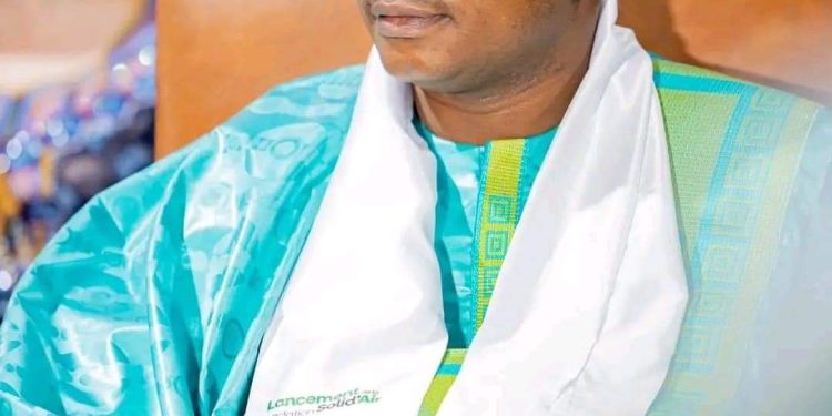 𝗙𝗢𝗡𝗗𝗔𝗧𝗜𝗢𝗡 𝗦𝗢𝗟𝗜𝗗’𝗔𝗜𝗥 :Dr Dansa KOUROUMA solidaire a la première dame de la république