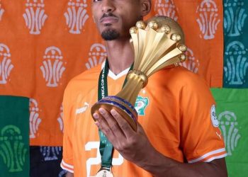 Dortmund annonce qu’Haller s’est blessé à la cheville