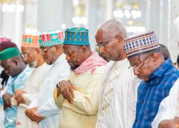 𝗟𝗘 𝗣𝗥𝗘𝗠𝗜𝗘𝗥 𝗠𝗜𝗡𝗜𝗦𝗧𝗥𝗘 𝗔𝗠𝗔𝗗𝗢𝗨 𝗢𝗨𝗥𝗬 𝗕𝗔𝗛 𝗔 𝗟𝗔 𝗚𝗥𝗔𝗡𝗗𝗘 𝗣𝗥𝗜𝗘𝗥𝗘 𝗗𝗨 𝗩𝗘𝗡𝗗𝗥𝗘𝗗𝗜