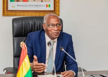 𝗟𝗘 𝗣𝗥𝗘𝗠𝗜𝗘𝗥 𝗠𝗜𝗡𝗜𝗦𝗧𝗥𝗘 𝗔𝗨𝗫 𝗦𝗬𝗡𝗗𝗜𝗖𝗔𝗟𝗜𝗦𝗧𝗘𝗦 : « 𝗡𝗢𝗨𝗦 𝗗𝗘𝗩𝗢𝗡𝗦 𝗗𝗘𝗩𝗘𝗟𝗢𝗣𝗣𝗘𝗥 𝗟𝗔 𝗖𝗢𝗡𝗖𝗘𝗥𝗧𝗔𝗧𝗜𝗢𝗡 𝗦𝗢𝗖𝗜𝗔𝗟𝗘 𝗣𝗢𝗨𝗥 𝗙𝗔𝗖𝗜𝗟𝗜𝗧𝗘𝗥 𝗟𝗔 𝗚𝗢𝗨𝗩𝗘𝗥𝗡𝗔𝗡𝗖𝗘 𝗘𝗧 𝗣𝗥𝗢𝗠𝗢𝗨𝗩𝗢𝗜𝗥 𝗨𝗡𝗘 𝗦𝗢𝗖𝗜𝗘𝗧𝗘 𝗔𝗣𝗔𝗜𝗦𝗘𝗘 »