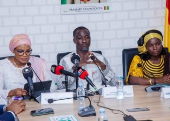 𝗗𝗿𝗲 𝗗𝗶𝗮𝗸𝗮 𝗦𝗶𝗱𝗶𝗯𝗲, 𝗻𝗼𝘂𝘃𝗲𝗹𝗹𝗲 𝗺𝗶𝗻𝗶𝘀𝘁𝗿𝗲 𝗱𝘂 𝗖𝗼𝗺𝗺𝗲𝗿𝗰𝗲, 𝗱𝗲 𝗹’𝗜𝗻𝗱𝘂𝘀𝘁𝗿𝗶𝗲 𝗲𝘁 𝗱𝗲𝘀 𝗣𝗠𝗘 𝗼𝗳𝗳𝗶𝗰𝗶𝗲𝗹𝗹𝗲𝗺𝗲𝗻𝘁 𝗶𝗻𝘀𝘁𝗮𝗹𝗹𝗲𝗲 𝗱𝗮𝗻𝘀 𝘀𝗲𝘀 𝗳𝗼𝗻𝗰𝘁𝗶𝗼𝗻𝘀 !