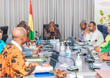 𝗦𝗜𝗧𝗨𝗔𝗧𝗜𝗢𝗡 𝗗𝗘𝗦 𝗘𝗡𝗦𝗘𝗜𝗚𝗡𝗔𝗡𝗧𝗦 𝗖𝗢𝗡𝗧𝗥𝗔𝗖𝗧𝗨𝗘𝗟𝗦 : 𝗟𝗘 𝗣𝗥𝗘𝗠𝗜𝗘𝗥 𝗠𝗜𝗡𝗜𝗦𝗧𝗥𝗘 𝗙𝗔𝗜𝗧 𝗟𝗘 𝗣𝗢𝗜𝗡𝗧 𝗗𝗘 𝗟’𝗔𝗩𝗔𝗡𝗖𝗘𝗠𝗘𝗡𝗧 𝗗𝗨 𝗗𝗢𝗦𝗦𝗜𝗘𝗥