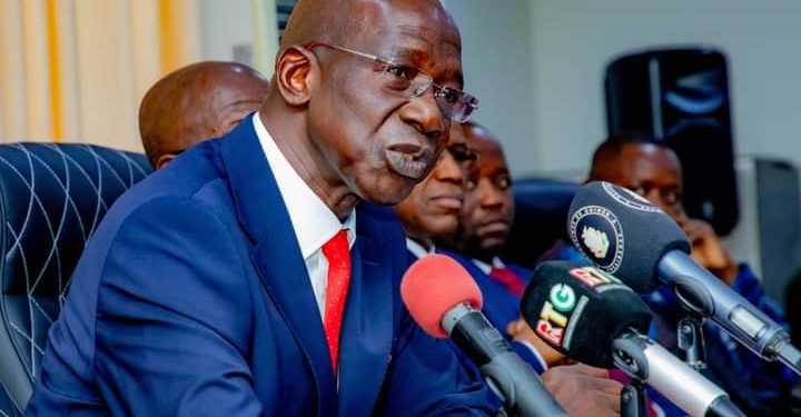 𝐌𝐢𝐧𝐢𝐬𝐭𝐞𝐫𝐞 𝐝𝐞 𝐥𝐚 𝐝𝐞𝐟𝐞𝐧𝐬𝐞 𝐧𝐚𝐭𝐢𝐨𝐧𝐚𝐥𝐞 : 𝐋’𝐀𝐦𝐛𝐚𝐬𝐬𝐚𝐝𝐞𝐮𝐫 𝐀𝐛𝐨𝐮𝐛𝐚𝐜𝐚𝐫 𝐒𝐢𝐝𝐢𝐤𝐢 𝐂𝐚𝐦𝐚𝐫𝐚 𝐬’𝐞𝐧𝐠𝐚𝐠𝐞 ‘’𝐚 𝐚𝐬𝐬𝐮𝐦𝐞𝐫 𝐬𝐞𝐬 𝐟𝐨𝐧𝐜𝐭𝐢𝐨𝐧𝐬 𝐚𝐯𝐞𝐜 𝐥𝐨𝐲𝐚𝐮𝐭𝐞, 𝐞𝐟𝐟𝐢𝐜𝐚𝐜𝐢𝐭𝐞 𝐞𝐭 𝐫𝐢𝐠𝐮𝐞𝐮𝐫’’