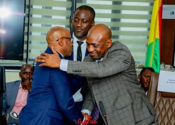 𝐌𝐢𝐧𝐢𝐬𝐭𝐞𝐫𝐞 𝐝𝐮 𝐛𝐮𝐝𝐠𝐞𝐭 : 𝐅𝐚𝐜𝐢𝐧𝐞𝐭 𝐒𝐲𝐥𝐥𝐚 𝐩𝐫𝐞𝐧𝐝 𝐟𝐨𝐧𝐜𝐭𝐢𝐨𝐧