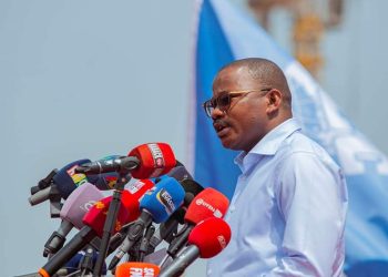 𝐒𝐢𝐧𝐨-𝐆𝐮𝐢𝐧𝐞𝐞𝐧𝐧𝐞 – 𝐏𝐨𝐬𝐞 𝐝𝐞 𝐥𝐚 𝐏𝐫𝐞𝐦𝐢𝐞𝐫𝐞 𝐏𝐢𝐞𝐫𝐫𝐞 𝐝𝐮 𝐒𝐢𝐞𝐠𝐞 𝐝𝐞 𝐥’𝐀𝐬𝐬𝐞𝐦𝐛𝐥𝐞𝐞 𝐍𝐚𝐭𝐢𝐨𝐧𝐚𝐥𝐞 𝐝𝐞 𝐥𝐚 𝐑𝐞𝐩𝐮𝐛𝐥𝐢𝐪𝐮𝐞 𝐝𝐞 𝐆𝐮𝐢𝐧𝐞𝐞