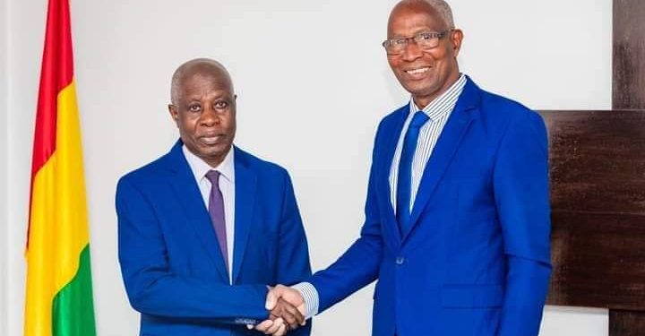 ๐๐ ๐๐๐๐๐๐ข ๐ฅ๐๐๐ง๐๐ฅ๐ ๐ฆ๐ข๐ก ๐ฆ๐ข๐จ๐ง๐๐๐ก ๐ ๐๐ ๐๐จ๐๐ก๐๐