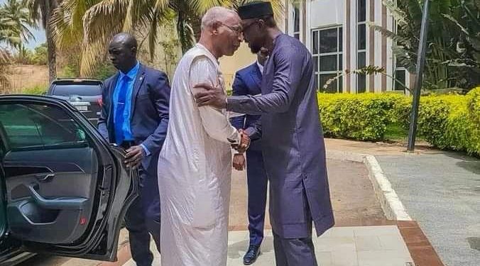 𝗟𝗘 𝗣𝗥𝗘𝗠𝗜𝗘𝗥 𝗠𝗜𝗡𝗜𝗦𝗧𝗥𝗘 𝗔 𝗗𝗔𝗞𝗔𝗥