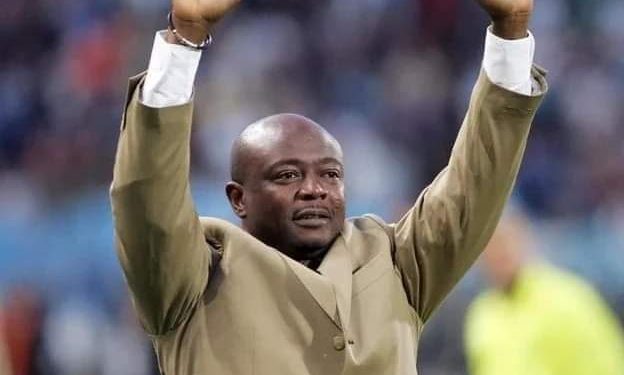 Abedi Pelé cogne le Cameroun