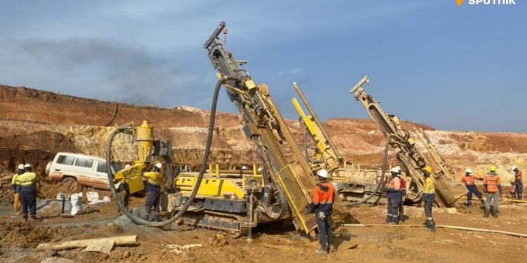 Une mine prometteuse en Guinée Conakry reprend ses travaux suspendus depuis deux mois