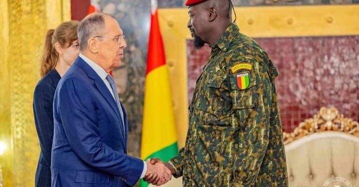 𝗗𝗶𝗽𝗹𝗼𝗺𝗮𝘁𝗶𝗲 : 𝗦𝗲𝗿𝗴𝘂𝗲𝗶 𝗟𝗔𝗩𝗥𝗢𝗩, 𝗠𝗶𝗻𝗶𝘀𝘁𝗿𝗲 𝗱𝗲𝘀 𝗔𝗳𝗳𝗮𝗶𝗿𝗲𝘀 𝗘𝘁𝗿𝗮𝗻𝗴𝗲𝗿𝗲𝘀 𝗱𝗲 𝗹𝗮 𝗙𝗲𝗱𝗲𝗿𝗮𝘁𝗶𝗼𝗻 𝗱𝗲 𝗥𝘂𝘀𝘀𝗶𝗲 𝗲𝗻 𝘃𝗶𝘀𝗶𝘁𝗲 𝗼𝗳𝗳𝗶𝗰𝗶𝗲𝗹𝗹𝗲 𝗮 𝗖𝗼𝗻𝗮𝗸𝗿𝘆.