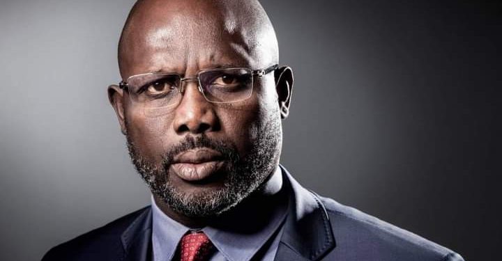 Weah menace de « résister » aux arrestations d’anciens responsables libériens