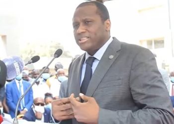 𝐒𝐜𝐚𝐧𝐝𝐚𝐥𝐞 𝐝𝐞 𝐥’𝐨𝐫 𝐝𝐞 𝐥𝐚 𝐆𝐮𝐢𝐧𝐞𝐞 : 𝐥𝐞 𝐠𝐨𝐮𝐯𝐞𝐫𝐧𝐞𝐮𝐫 𝐝𝐞 𝐥𝐚 𝐁𝐚𝐧𝐪𝐮𝐞 𝐂𝐞𝐧𝐭𝐫𝐚𝐥𝐞 𝐝𝐞 𝐆𝐮𝐢𝐧𝐞𝐞 𝐝𝐞𝐟𝐞𝐫𝐞