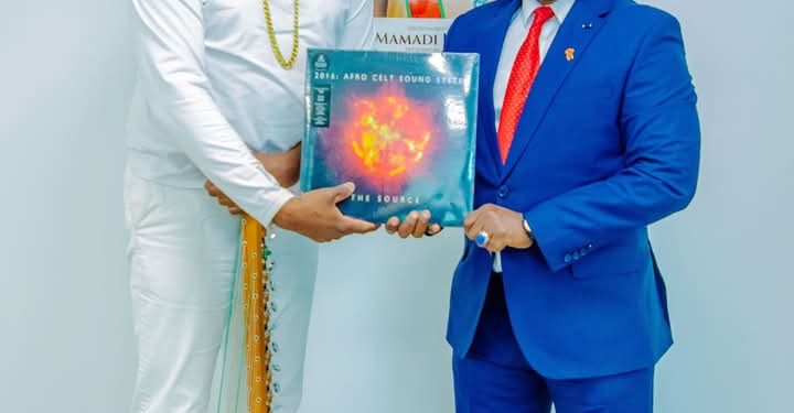 𝐂𝐚𝐫𝐧𝐞𝐭 𝐝’𝐚𝐮𝐝𝐢𝐞𝐧𝐜𝐞 : 𝐋𝐞 𝐌𝐢𝐧𝐢𝐬𝐭𝐫𝐞 𝐌𝐨𝐮𝐬𝐬𝐚 𝐌𝐨𝐢𝐬𝐞 𝐒𝐲𝐥𝐥𝐚 𝐫𝐞𝐜𝐨𝐢𝐭 𝐥’𝐚𝐫𝐭𝐢𝐬𝐭𝐞 𝐍𝐟𝐚𝐥𝐲 𝐊𝐨𝐮𝐲𝐚𝐭𝐞