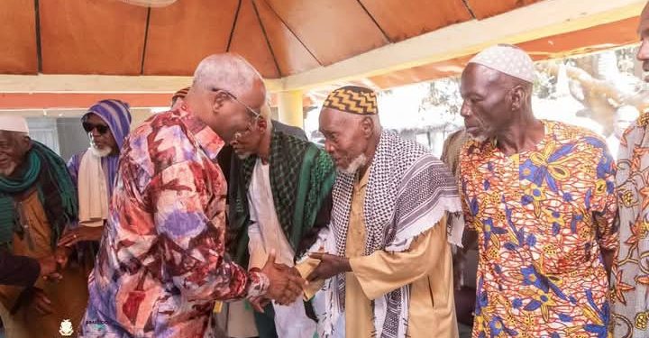 𝐋’𝐈𝐌𝐌𝐄𝐑𝐒𝐈𝐎𝐍 𝐆𝐎𝐔𝐕𝐄𝐑𝐍𝐄𝐌𝐄𝐍𝐓𝐀𝐋𝐄 𝐀𝐔 𝐂𝐎𝐄𝐔𝐑 𝐃𝐄 𝐌𝐀𝐍𝐃𝐈𝐀𝐍𝐀