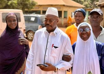 Exclusif : Docteur Ousmane Kaba à Kankan pour rendre le dernier hommage à l’ex ministre Bana Sidibé.