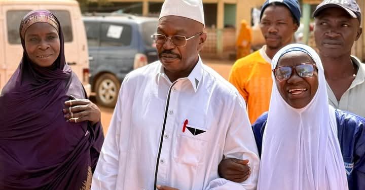 Exclusif : Docteur Ousmane Kaba à Kankan pour rendre le dernier hommage à l’ex ministre Bana Sidibé.