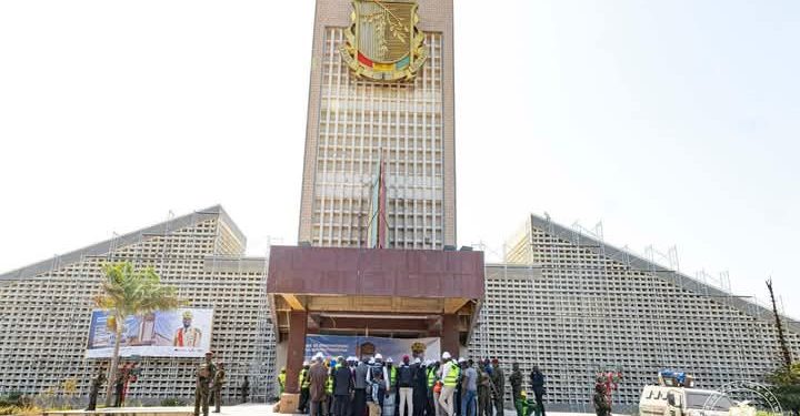 𝗟𝗮𝗻𝗰𝗲𝗺𝗲𝗻𝘁 𝗱𝗲𝘀 𝗧𝗿𝗮𝘃𝗮𝘂𝘅 𝗱𝗲 𝗥𝗲𝗻𝗼𝘃𝗮𝘁𝗶𝗼𝗻 𝗱𝘂 𝗣𝗮𝗹𝗮𝗶𝘀 𝗦𝗲𝗸𝗵𝗼𝘂𝘁𝗼𝘂𝗿𝗲𝘆𝗮 : 𝗨𝗻 𝗣𝗿𝗼𝗷𝗲𝘁 𝗽𝗿𝗲𝘀𝗶𝗱𝗲𝗻𝘁𝗶𝗲𝗹 𝗱’𝗲𝗻𝘃𝗲𝗿𝗴𝘂𝗿𝗲 𝗽𝗼𝘂𝗿 𝗹𝗮 𝗚𝘂𝗶𝗻𝗲𝗲