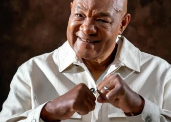 Georges Foreman : la légende de la boxe s’éteint à 76 ans