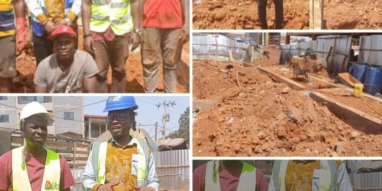 CU de Sanoyah/ Conakry : L’honorable Aboubacar Sabari Conté en tournée de visite du projet de la construction de 28 cabines de toilettes dans la commune urbaine de Sanoyah.