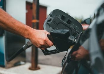 Top 10 des pays africains avec les prix du carburant les plus bas en mars 2025 (en dollars US)* :