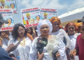 Stade de Nongo / CU Lambangni Les femmes du marché Madina Niger de Avaria Les femmes  » s’engagent pour l’encensement biométrique