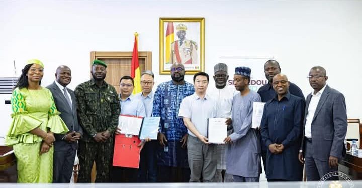 𝗣𝗿𝗼𝗴𝗿𝗮𝗺𝗺𝗲 𝗦𝗶𝗺𝗮𝗻𝗱𝗼𝘂 𝟮𝟬𝟰𝟬