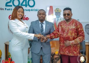 Culture : Au nom du Chef de l’État, le Ministre Moussamoise Sylla réunitAzaya et Djelykaba Bintou autour de la même table