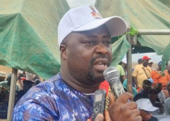 CR Maferenyah/ Forécariah : Le président de la délégation spéciale a procédé à l’inauguration du grand Marché de Mafêrinyah.