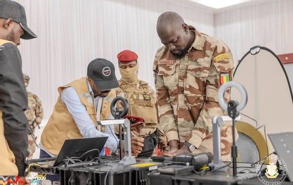 𝗣𝗿𝗼𝗴𝗿𝗮𝗺𝗺𝗲 𝗡𝗮𝘁𝗶𝗼𝗻𝗮𝗹 𝗱𝗲 𝗥𝗲𝗰𝗲𝗻𝘀𝗲𝗺𝗲𝗻𝘁 𝗔𝗱𝗺𝗶𝗻𝗶𝘀𝘁𝗿𝗮𝘁𝗶𝗳 𝗮̀ 𝗩𝗼𝗰𝗮𝘁𝗶𝗼𝗻 𝗱’𝗘́𝘁𝗮𝘁 𝗖𝗶𝘃𝗶𝗹 (𝗣𝗡-𝗥𝗔𝗩𝗘𝗖) : 𝗟𝗲 𝗣𝗿𝗲́𝘀𝗶𝗱𝗲𝗻𝘁 𝗱𝗲 𝗹𝗮 𝗥𝗲́𝗽𝘂𝗯𝗹𝗶𝗾𝘂𝗲 𝗦.𝗘 𝗹𝗲 𝗚𝗲́𝗻𝗲́𝗿𝗮𝗹 𝗠𝗮𝗺𝗮𝗱𝗶 𝗗𝗢𝗨𝗠𝗕𝗢𝗨𝗬𝗔 𝗱𝗼𝗻𝗻𝗲 𝗹’𝗲𝘅𝗲𝗺𝗽𝗹𝗲 𝗲𝗻 𝘀’𝗲𝗻𝗿𝗼̂𝗹𝗮𝗻𝘁 𝗮𝘂 𝗽𝗮𝗹𝗮𝗶𝘀 𝗠𝗼𝗵𝗮𝗺𝗺𝗲𝗱 𝗩