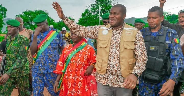 𝐒𝐞𝐧𝐬𝐢𝐛𝐢𝐥𝐢𝐬𝐚𝐭𝐢𝐨𝐧 𝐚𝐮 𝐏𝐍-𝐑𝐀𝐕𝐄𝐂 : 𝐥𝐞 𝐆𝐨𝐮𝐯𝐞𝐫𝐧𝐞𝐦𝐞𝐧𝐭 𝐦𝐨𝐛𝐢𝐥𝐢𝐬𝐞 𝐬𝐮𝐫 𝐥𝐞 𝐭𝐞𝐫𝐫𝐚𝐢𝐧