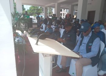 Enta Marché / CU Tombolia : PN-RAVEC : Les cadres du ministère du commerce en tournée de sensibilisation.