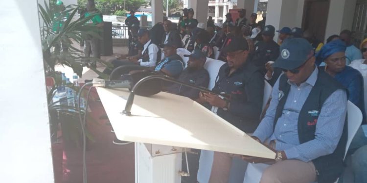 Enta Marché / CU Tombolia : PN-RAVEC : Les cadres du ministère du commerce en tournée de sensibilisation.