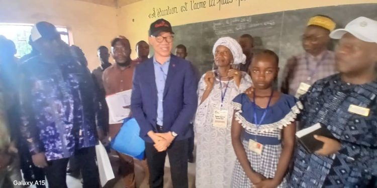 Examens nationaux sessions 2025. Dubreka :  Les autorités préfectorales et communales président le lancement officiel des épreuves du CEE.