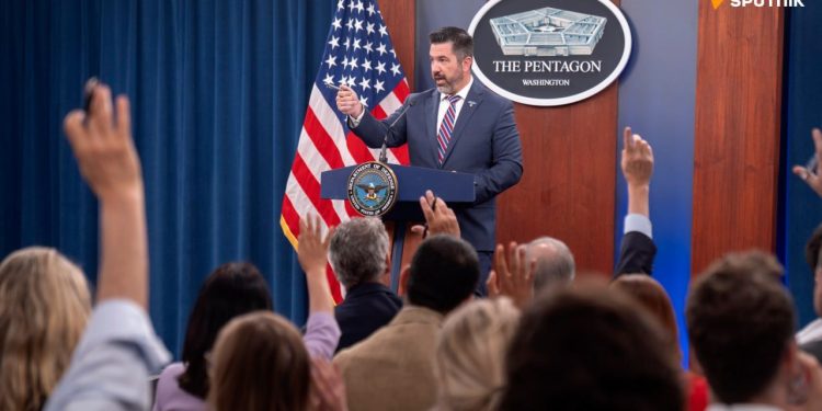 Le Pentagone a suspendu l’aide militaire à l’Ukraine sans consulter personne, selon les médias US