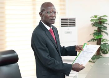 Le 1er candidat dépose son dossier pour la présidentielle 2025 en Côte d’Ivoire