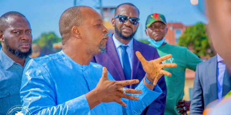 Poursuite de notre tournée de sensibilisation pour la propreté et la salubrité urbaine à Conakry.