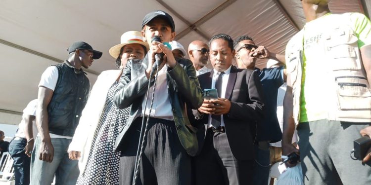 ULTIMATUM À MADAGASCAR: 48 heures pour la destitution du Président