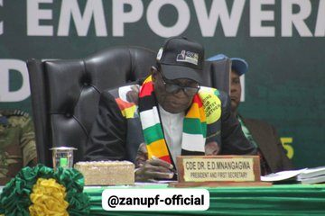 Le parti au pouvoir zimbabwéen propose de prolonger le mandat du Président Mnangagwa jusqu’en 2030