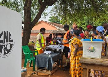 Le taux de participation aux élections présidentielles en Guinée-Bissau a dépassé 65%