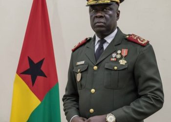 Le général Horta N&rsquo;Tam investi comme « Président de la transition » en Guinée-Bissau, selon les médias