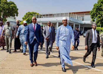 La Guinée promet un accès maritime au Mali, selon les médias