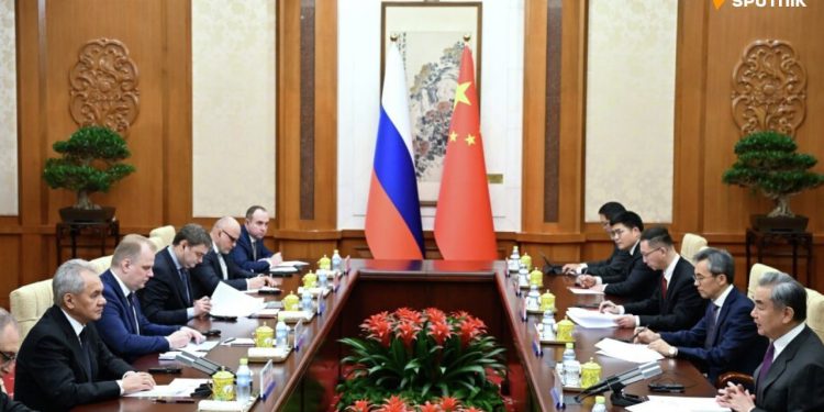 Moscou et Pékin « ne resteront pas les bras croisés » face aux provocations de l&rsquo;Occident, déclare Sergueï Choïgou