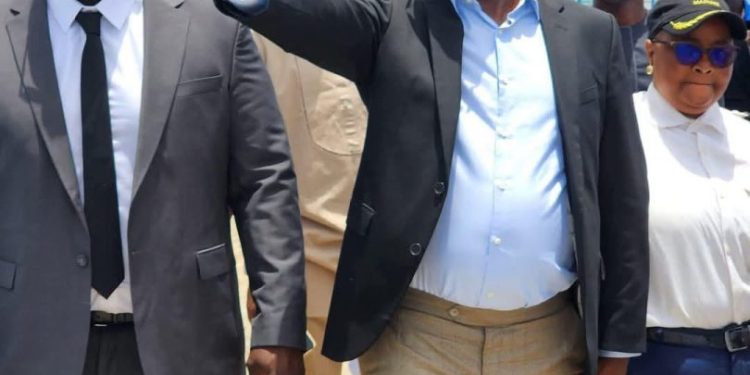 Société Navale Guinéenne : VISITE GUIDÉE DES INFRASTRUCTURES PAR LA DIRECTION GÉNÉRALE