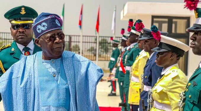 Nigeria: 6 personnes, dont un haut gradé et un policier, inculpées pour une tentative de coup d’État déjoué